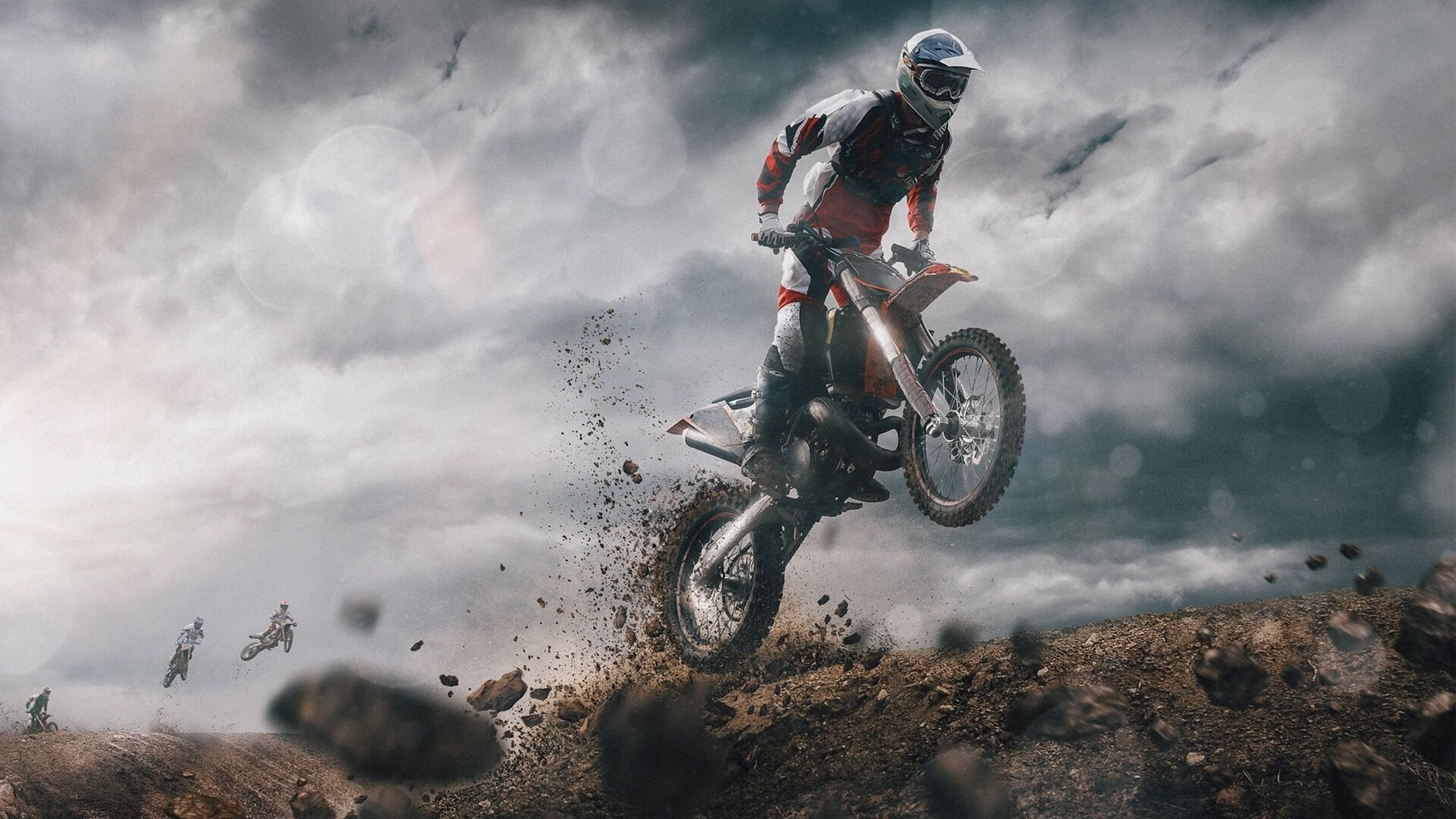 中场组织核心控场能力增强有效串联前后场传递提升节奏，活动中场控是干什么的